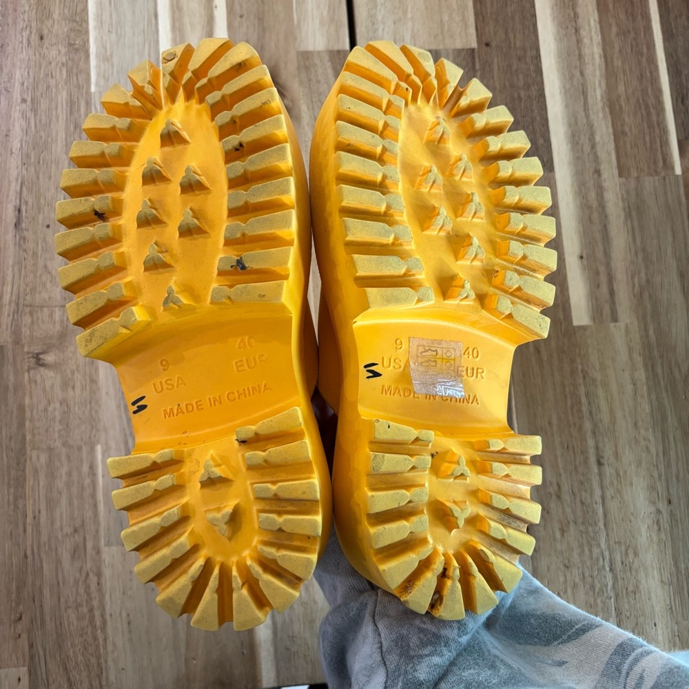 Jeffrey Campbell Bright Yellow Chunky Platform Clogs - Picture 8 of 8